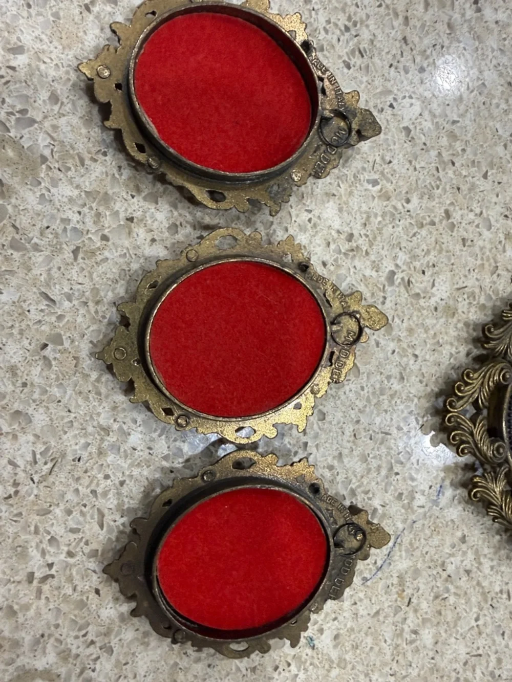 1950s - Made in Italy, Brass Vintage-Style Floral Wall Decor look ofAntique Gold - Picture 8 of 15